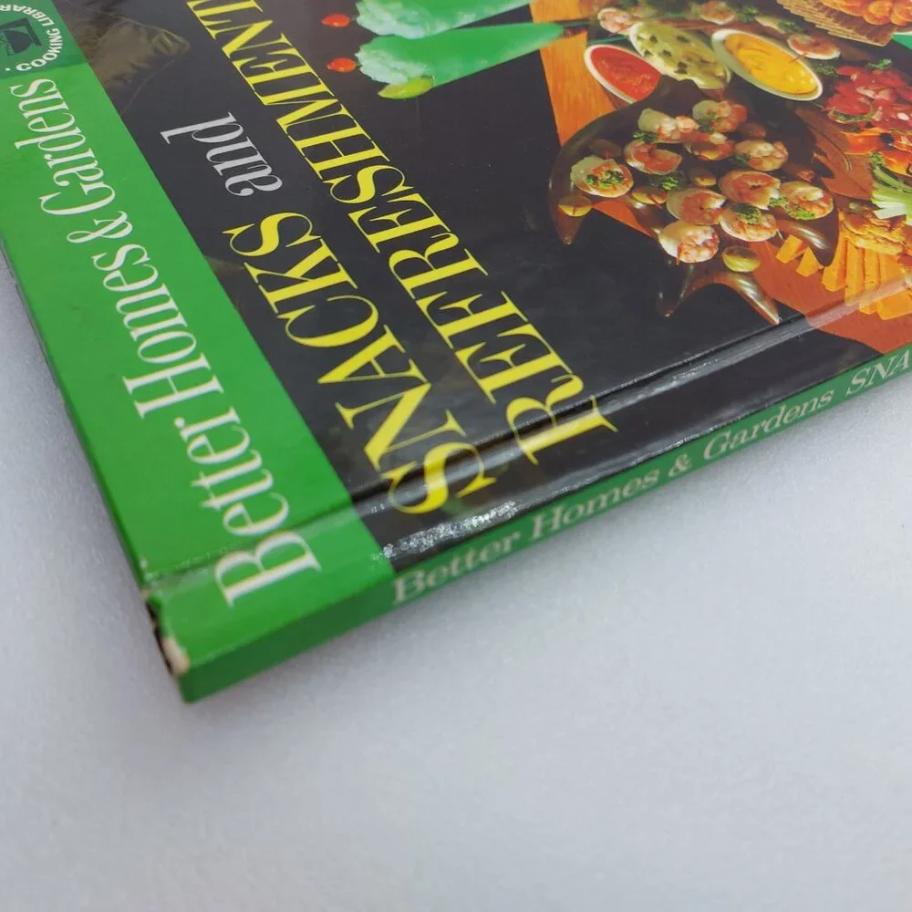 Vintage 1963 Better Homes & Garden Hardcover Cookbook Snacks And Refreshments - Picture 12 of 13
